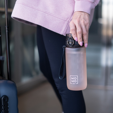 MOMO WAY Bouteille d'eau 0.6L rose poudré | idéale pour les voyages | BPA free | Tritan