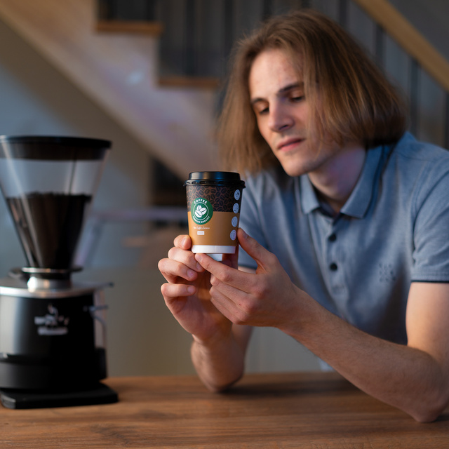 Chaussettes pour hommes Soxo café dans une tasse