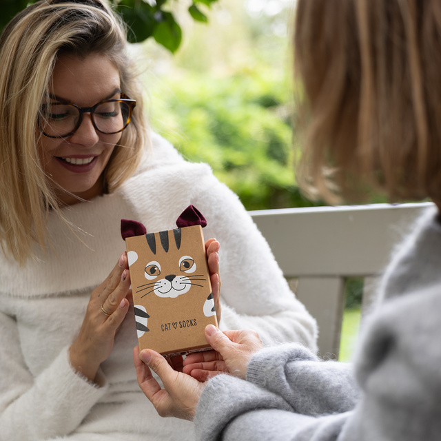 Chaussettes pour femmes | SOXO pour hommes | Chaton dans une boîte | idée cadeau amusante | Unisexe