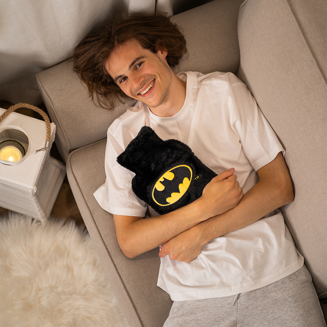 Chauffe bouillotte noire SOXO dans une housse peluche Idée cadeau BATMAN BIG 1.8l