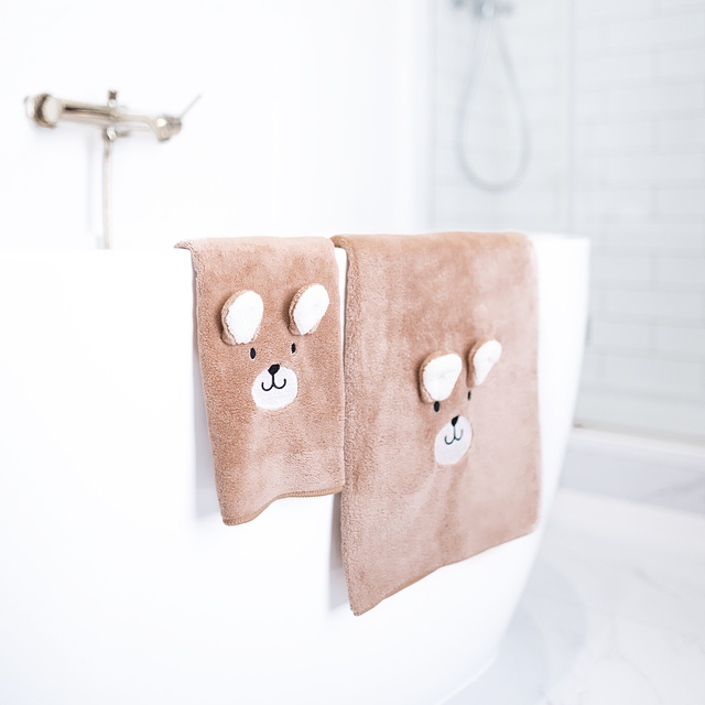 MOMO WAY serviette de bain 140x70 cm ourson