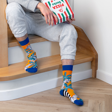 Lot de 4x chaussettes colorées pour hommes SOXO GOOD STUFF dans une boîte à pizza - idée cadeau