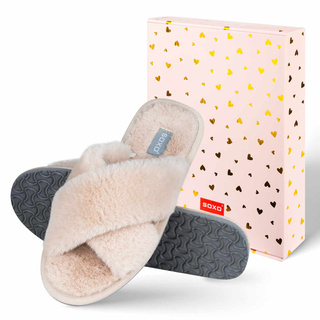 Chaussons SOXO beige doux pour femmes dans une boîte cadeau avec autocollants
