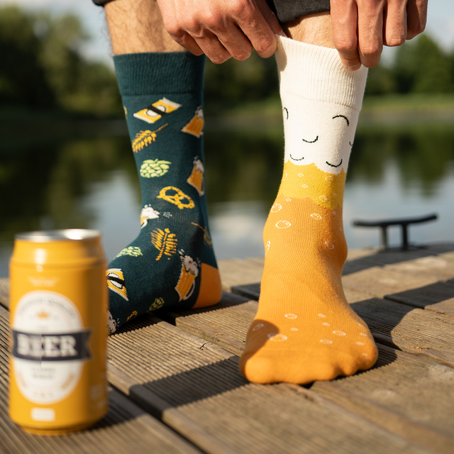Chaussettes colorées pour hommes SOXO GOOD STUFF, bière de blé classique amusante dans une boîte pour un cadeau