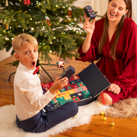 Calendrier de l'Avent avec chaussettes colorées Lot de 12 chaussettes SOXO pour femmes et hommes