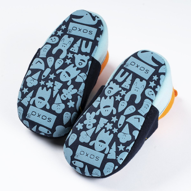 Chaussons bébé SOXO bleu marine avec un cosmonaute et une fusée