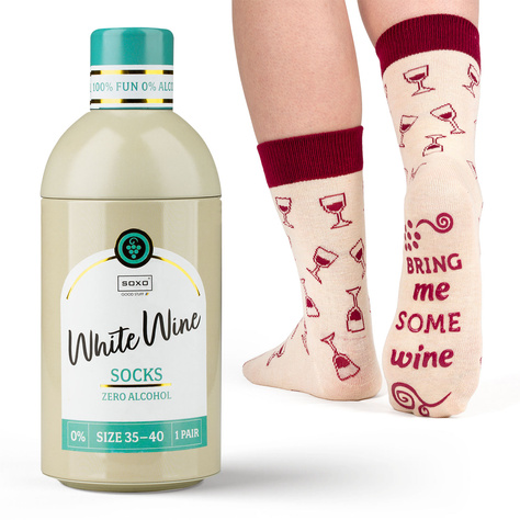 Chaussettes pour femmes SOXO GOOD STUFF drôles de White Wine dans une bouteille cadeau