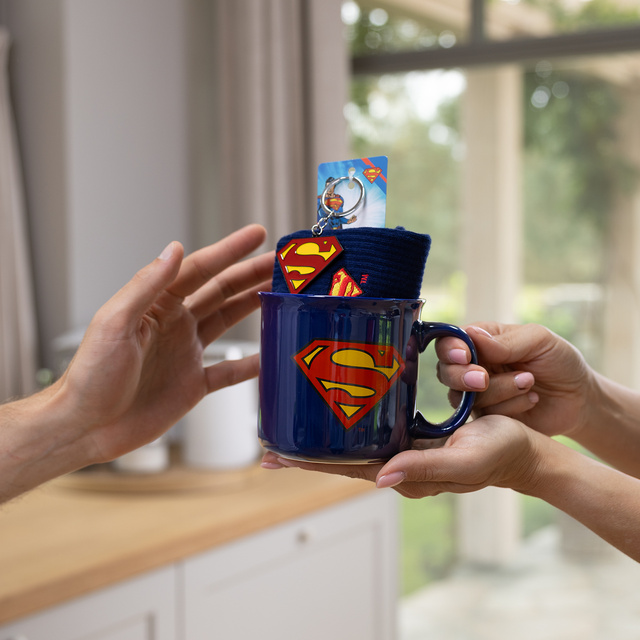 Set Superman mug chaussettes et porte-clés
