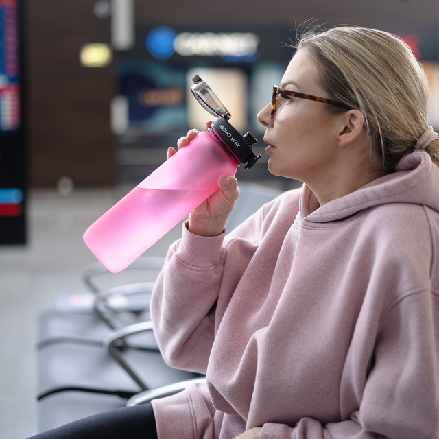 MOMO WAY Bouteille d'eau rose foncé | idéale pour les voyages BPA free | Tritan