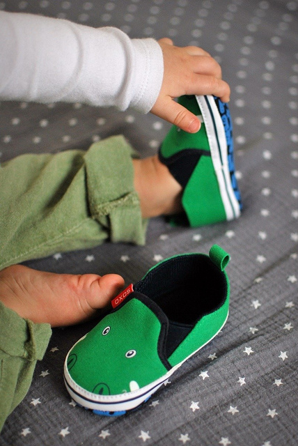 Chaussons bébé SOXO crocodiles verts