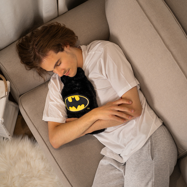 Chauffe bouillotte noire SOXO dans une housse peluche Idée cadeau BATMAN BIG 1.8l