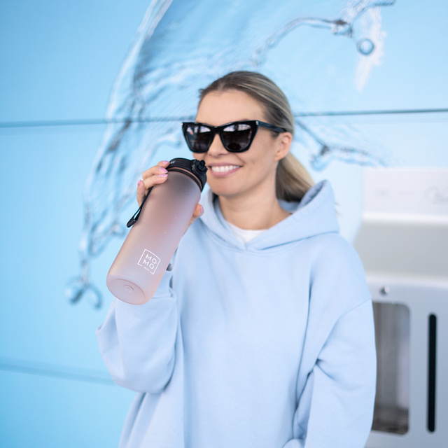 MOMO WAY Bouteille d'eau rose poudré | idéale pour les voyages | BPA free | Tritan