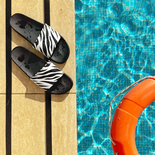Tongs Comfort de plage pour femme pour hommes SOXO zèbre | Idéal pour des vacances à la plage et une piscine | En caoutchouc