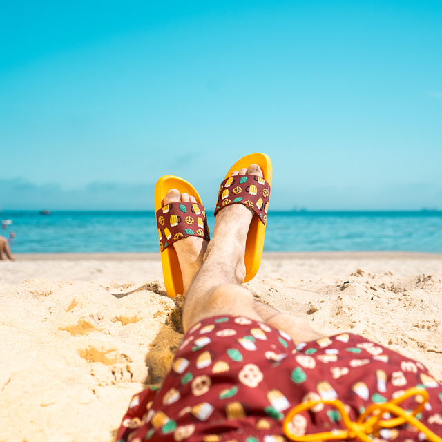 Tongs Comfort de plage pour femme pour hommes SOXO Bière  | Idéal pour des vacances à la plage et une piscine | En caoutchouc