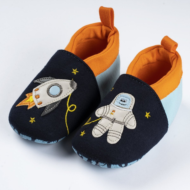 Chaussons bébé SOXO bleu marine avec un cosmonaute et une fusée